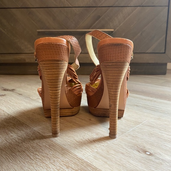 Joan&David platforms size 7 - Picture 5 of 7